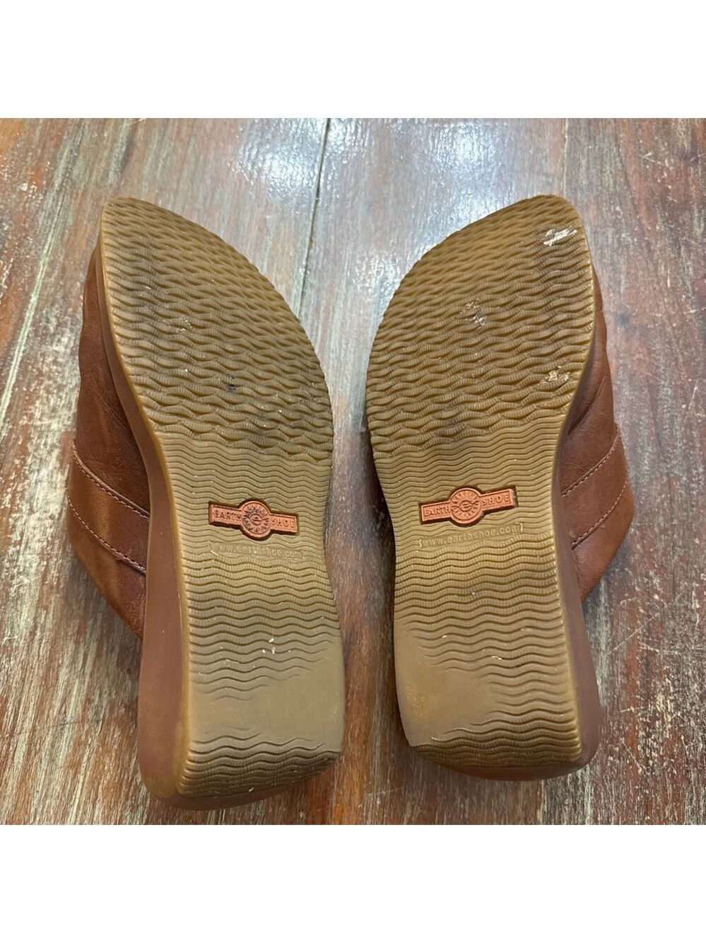 Earth Shoe Brown Leather Clog Mules Size 6 Womens - Picture 9 of 10